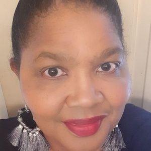 Meet your Posher, Dianne